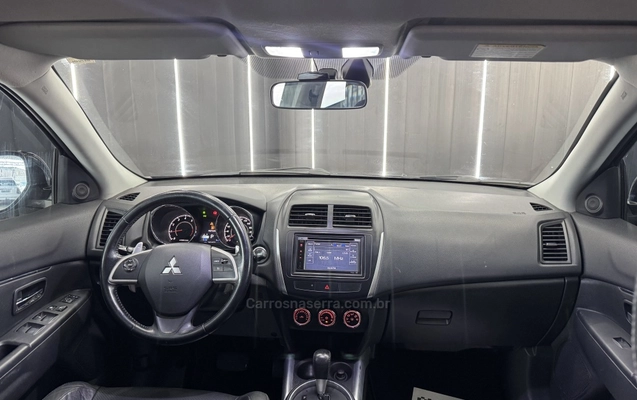 imagem-https://www.socarrao.com.br/sc-vehicle-images-prod/3416856/1787605016674-139b5f4017910b688018709a38cece1a_big.jpeg