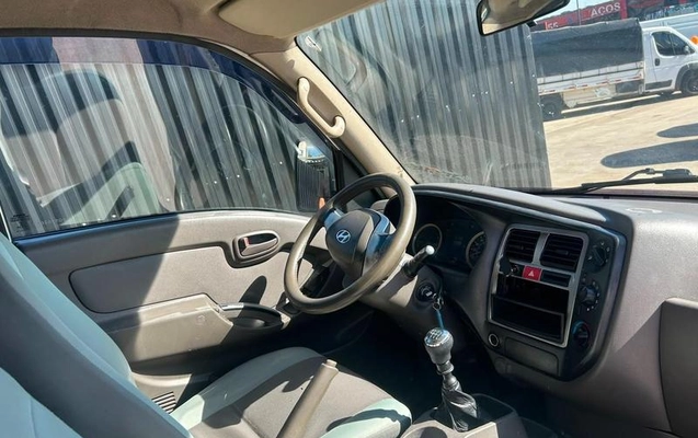imagem-https://www.socarrao.com.br/sc-vehicle-images-prod/3416974/1787853502406-8277942_0_B_b8bc434682.jpeg