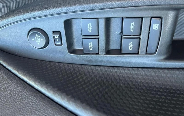 imagem-https://www.socarrao.com.br/sc-vehicle-images-prod/3417002/1787853588271-6943670_8_B_4494e53a01.jpeg