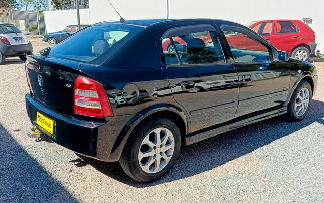 imagem-https://www.socarrao.com.br/sc-vehicle-images-prod/3417018/1787605240481-ZDAwNTk2ZGMtMGRlZS00OWE2LWE2MjctNWM2MGY0ZmJmZWJjLmpwZw.jpg