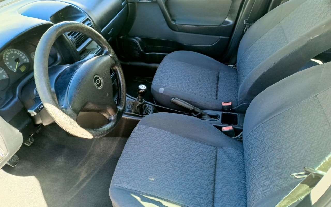 imagem-https://www.socarrao.com.br/sc-vehicle-images-prod/3417018/1787605241607-ZjYyYTRlY2YtYTgyMi00YzhlLWI5NTgtOWJjMzBkNWUxOTZhLmpwZw.jpg