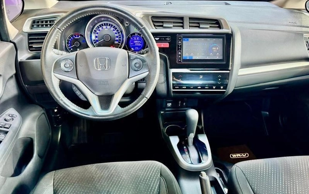 imagem-https://www.socarrao.com.br/sc-vehicle-images-prod/3417041/1789139077133-8291812_7_B_38682245b7.jpeg