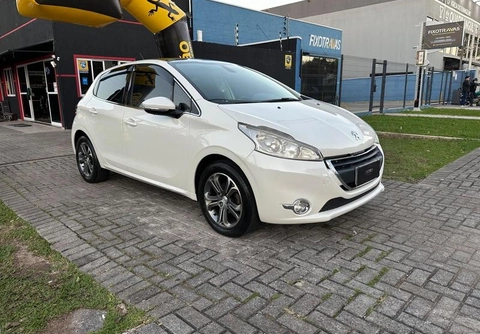 Peugeot 208 2015 Branco — foto 1 de 3