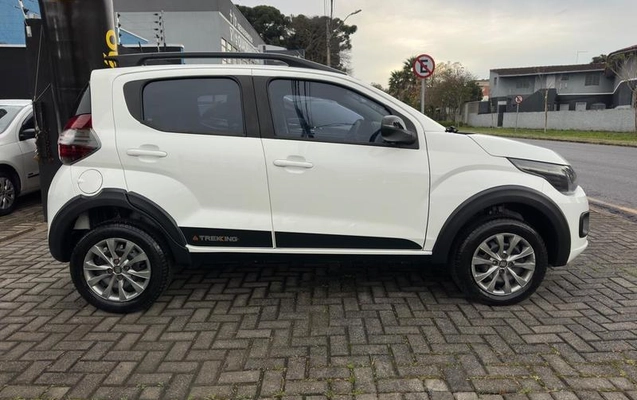 imagem-https://www.socarrao.com.br/sc-vehicle-images-prod/3417241/1787607194568-8352603_5_B_9fe4c98d79.jpeg