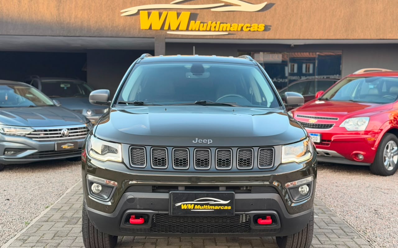 Jeep Compass Trailhawk 2.0 4X4 Dies. 16V Aut. - foto 2