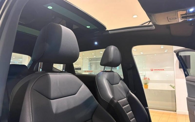 imagem-https://www.socarrao.com.br/sc-vehicle-images-prod/3417373/1788549304420-8412608_13_B_780d8ac238.jpeg