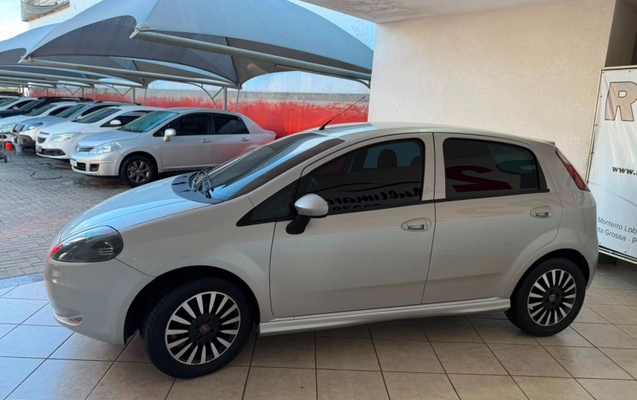 imagem-https://www.socarrao.com.br/sc-vehicle-images-prod/3417922/1789759240891-dd35OAMWjI37VTtgFdxrexBpr8JQah6C.jpg