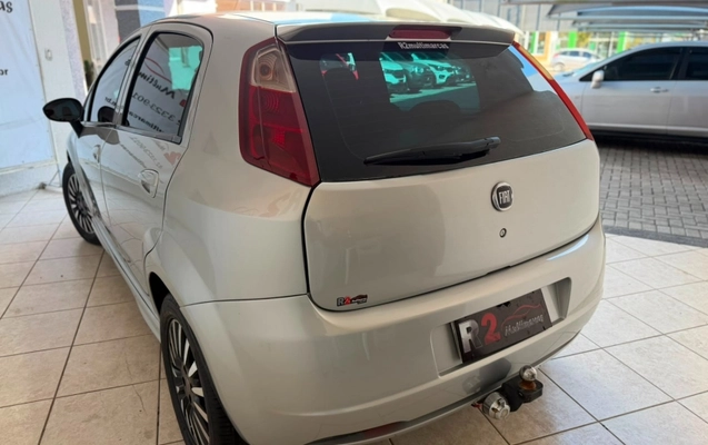 imagem-https://www.socarrao.com.br/sc-vehicle-images-prod/3417922/1789759240896-ikEDQKvigt8tiKljHbcbdiS51N42eyrG.jpg