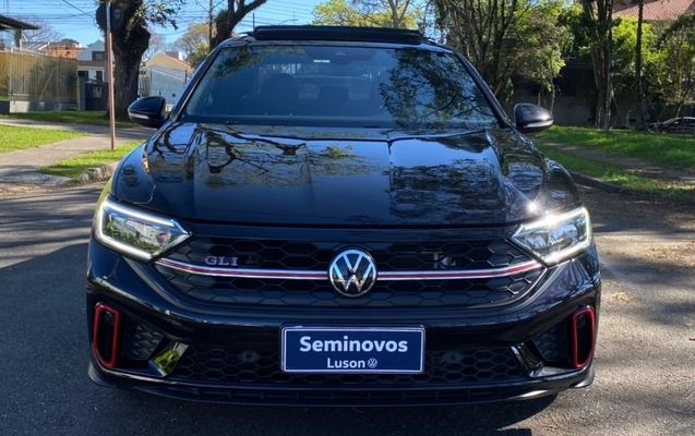 imagem-https://www.socarrao.com.br/sc-vehicle-images-prod/3417984/1787610047369-integration-api-QsrjrN33m3sEKdZWu8Hx7EpNgJMjDkEw.jpg