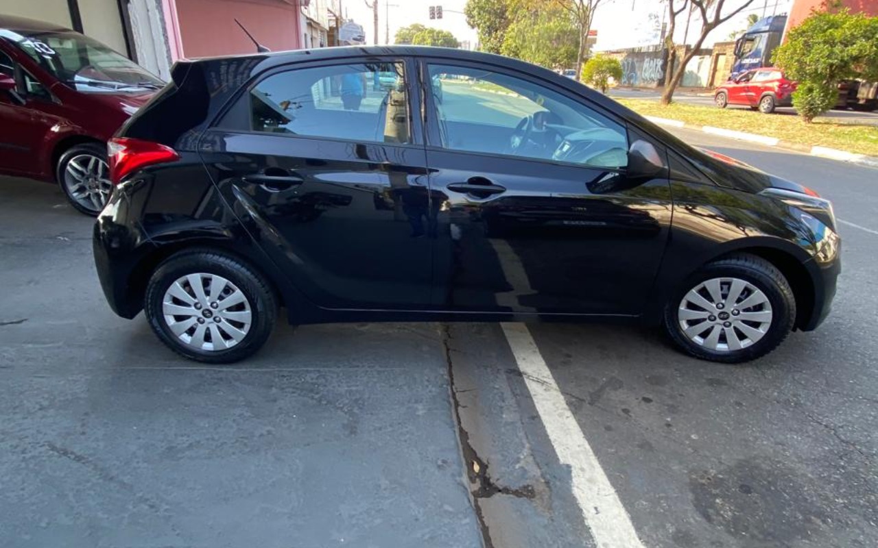 imagem-https://www.socarrao.com.br/sc-vehicle-images-prod/3418535/1787612079016-NDM0My5qcGVn.jpeg