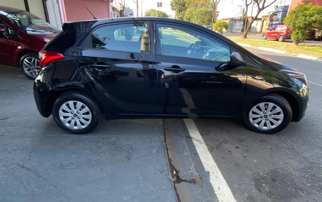 imagem-https://www.socarrao.com.br/sc-vehicle-images-prod/3418535/1787612079016-NDM0My5qcGVn.jpeg