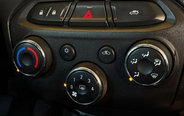 imagem-https://www.socarrao.com.br/sc-vehicle-images-prod/3420528/1790078832530-8387590_15_B_3bc4e8f88b.jpeg