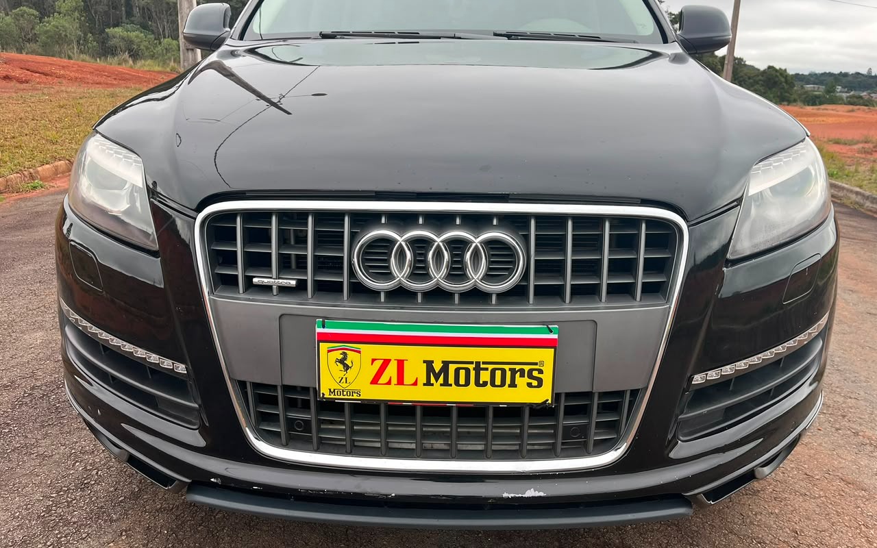 Audi Q7 2014 Preto — foto 1 de 3