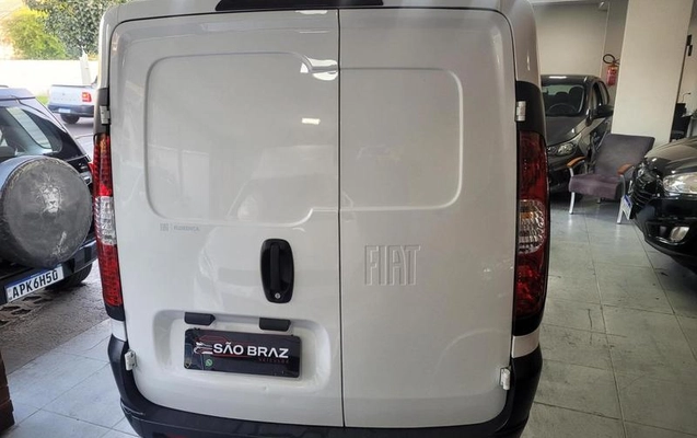 imagem-https://www.socarrao.com.br/sc-vehicle-images-prod/3430560/1789212847785-8412953_4_B_12683699c9.jpeg