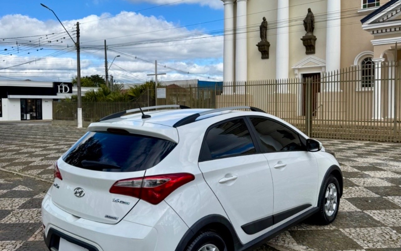 imagem-https://www.socarrao.com.br/sc-vehicle-images-prod/3430808/1789095670949-SU1HXzg0OTEuanBlZw.jpeg
