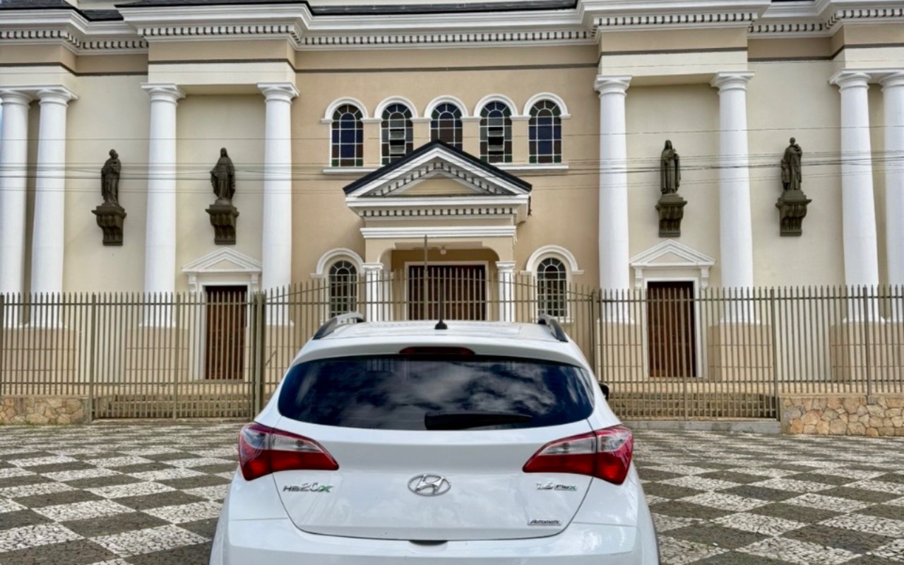 imagem-https://www.socarrao.com.br/sc-vehicle-images-prod/3430808/1789095671218-SU1HXzg0OTIuanBlZw.jpeg