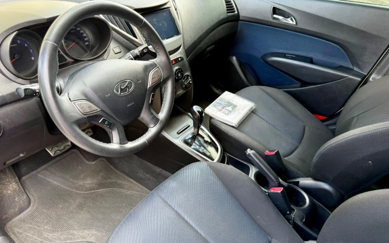 imagem-https://www.socarrao.com.br/sc-vehicle-images-prod/3430808/1789095672488-SU1HXzg0OTUuanBlZw.jpeg
