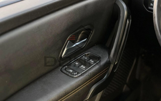imagem-https://www.socarrao.com.br/sc-vehicle-images-prod/3430987/1787661136425-1ef7146a6fb948df93412a4dec3e7c45_1787661058000.jpg