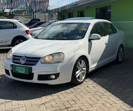 Volkswagen Jetta 2009 Branco — foto 1 de 3