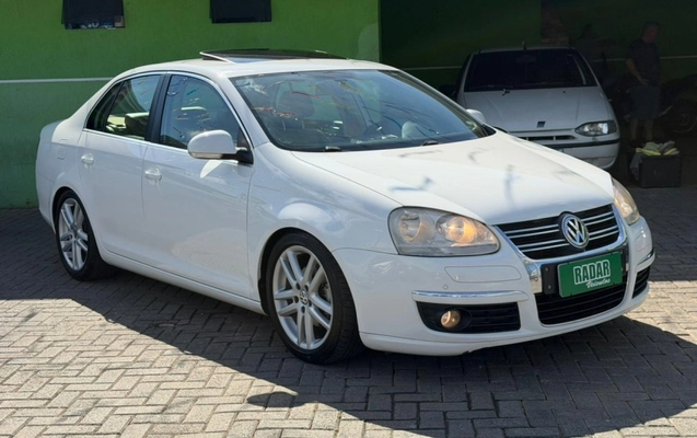 imagem-https://www.socarrao.com.br/sc-vehicle-images-prod/3431231/1787661893865-knYbeNR2KlMwi9W4OwR6u6bP3etaQF0u.jpg