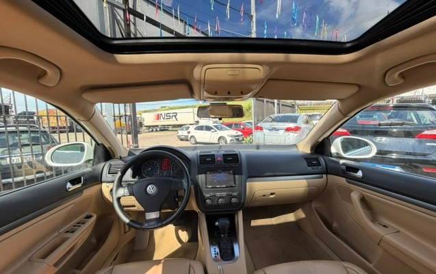 imagem-https://www.socarrao.com.br/sc-vehicle-images-prod/3431231/1787661893869-CmTT6pMaJEksSorIWEHY01X0BTqo8qIx.jpg