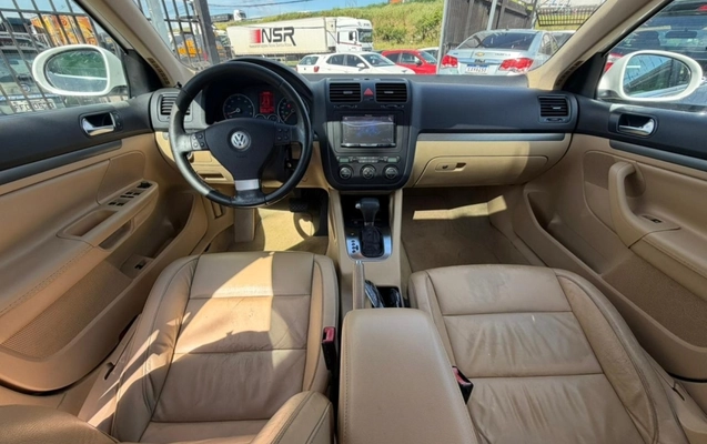 imagem-https://www.socarrao.com.br/sc-vehicle-images-prod/3431231/1787661893870-caKVHgpMZnmYjLRyrSiZViLzTSR7miI1.jpg