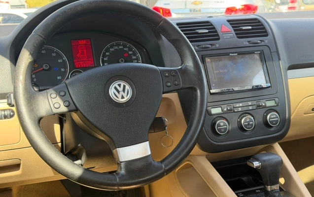imagem-https://www.socarrao.com.br/sc-vehicle-images-prod/3431231/1787661893873-KSa4sXRAiWicJPL2lpwb0IarfBijQ8yz.jpg