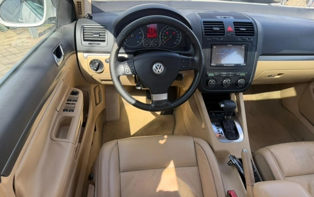 imagem-https://www.socarrao.com.br/sc-vehicle-images-prod/3431231/1787661893875-j2EKedrrnTUbtXB8oslznGcBPXINsPXc.jpg