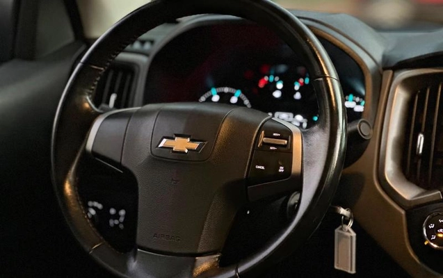 imagem-https://www.socarrao.com.br/sc-vehicle-images-prod/3431328/1789470062961-8391713_10_B_8b4626aaeb.jpeg