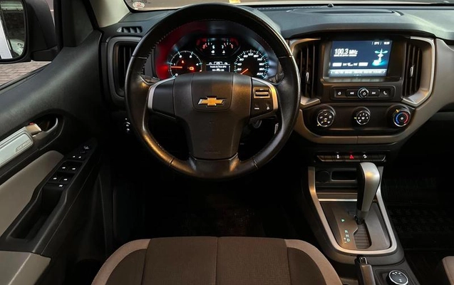 imagem-https://www.socarrao.com.br/sc-vehicle-images-prod/3431328/1789470062970-8391713_14_B_81d7b3302b.jpeg