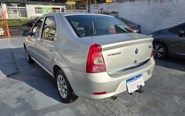 imagem-https://www.socarrao.com.br/sc-vehicle-images-prod/3431420/1787662263151-V2hhdHNBcHAgSW1hZ2UgMjAyNi0wNy0xMyBhdCAwOS41My4zNCAoMSkuanBlZw.jpeg