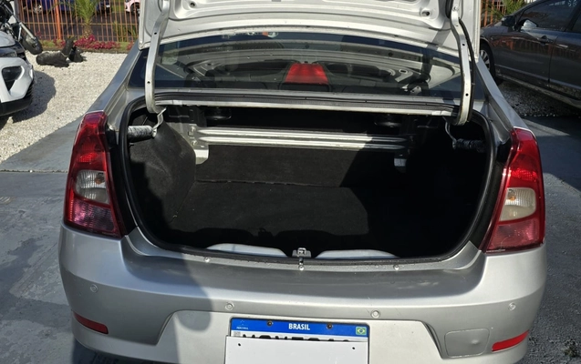 imagem-https://www.socarrao.com.br/sc-vehicle-images-prod/3431420/1787662263320-V2hhdHNBcHAgSW1hZ2UgMjAyNi0wNy0xMyBhdCAwOS41My4zNC5qcGVn.jpeg