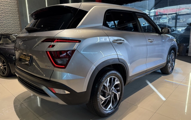 imagem-https://www.socarrao.com.br/sc-vehicle-images-prod/3431458/1787662297500-app-photos-wxV8pu9x14IZPsyYQvWZ9RDB3lUB00z9.jpg