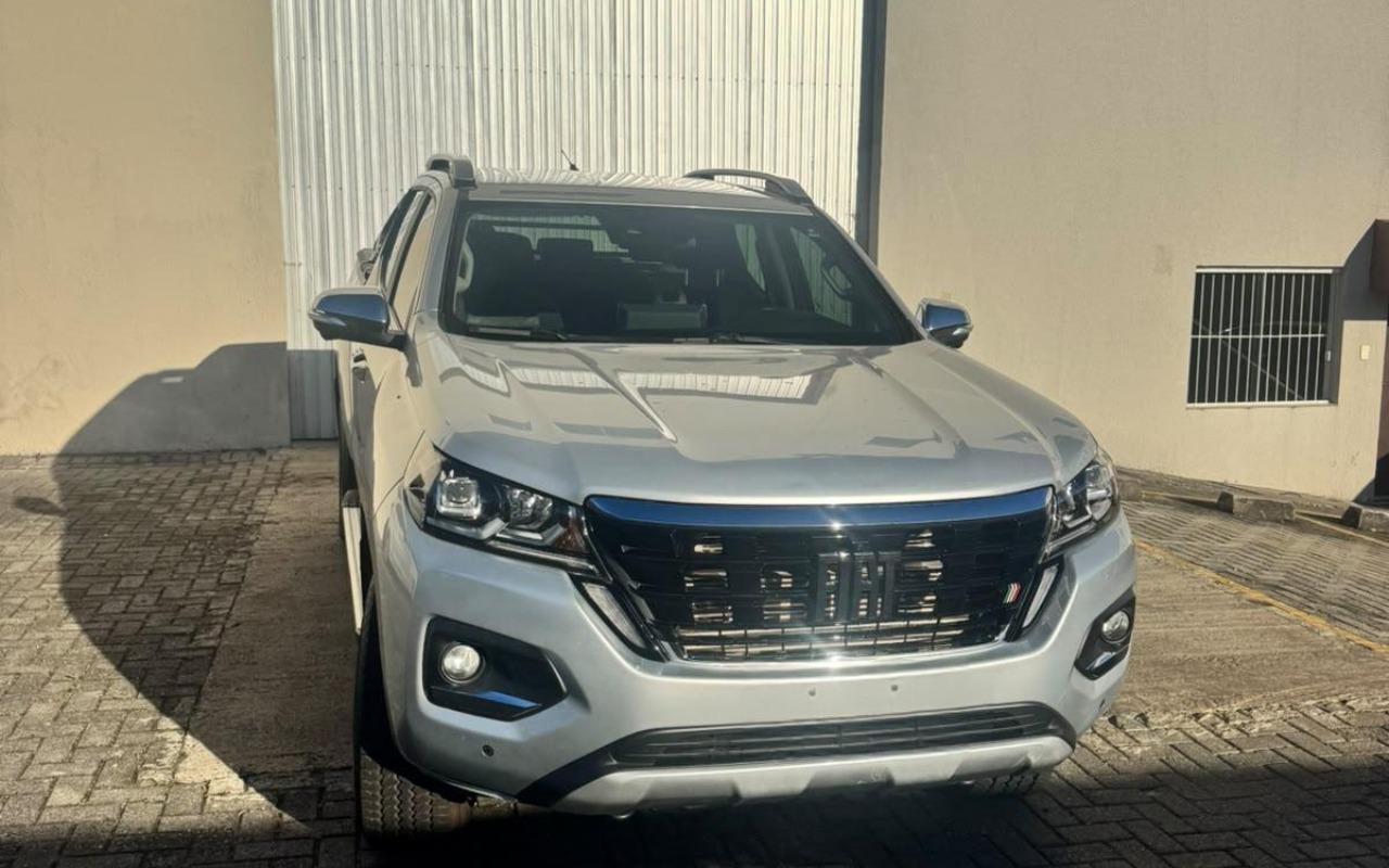imagem-https://www.socarrao.com.br/sc-vehicle-images-prod/3431646/1787745595319-NS5qcGVn.jpeg