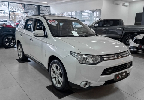 Mitsubishi OUTLANDER 3.0/ GT 3.0 V6 Aut. 2015 Branco — foto 1 de 3