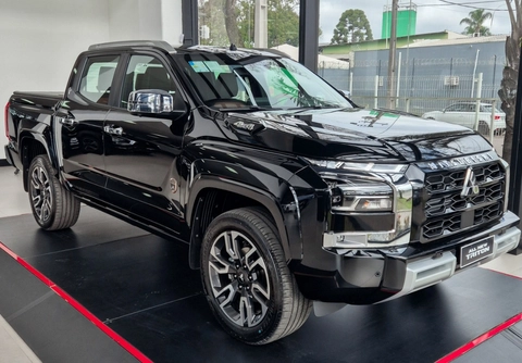 Mitsubishi Triton 2027 Preto — foto 1 de 3