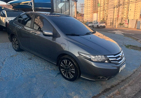 Honda City 2014 Cinza — foto 1 de 3
