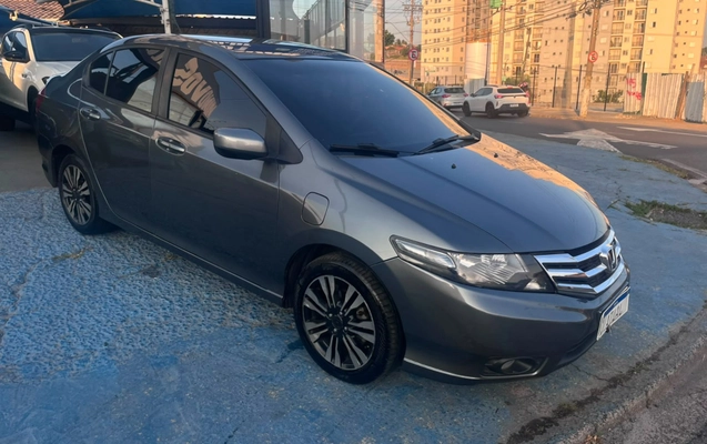 imagem-https://www.socarrao.com.br/sc-vehicle-images-prod/3431980/1787663171015-a2dde6ec-db1a-4512-995f-25eec28efafa.jpg