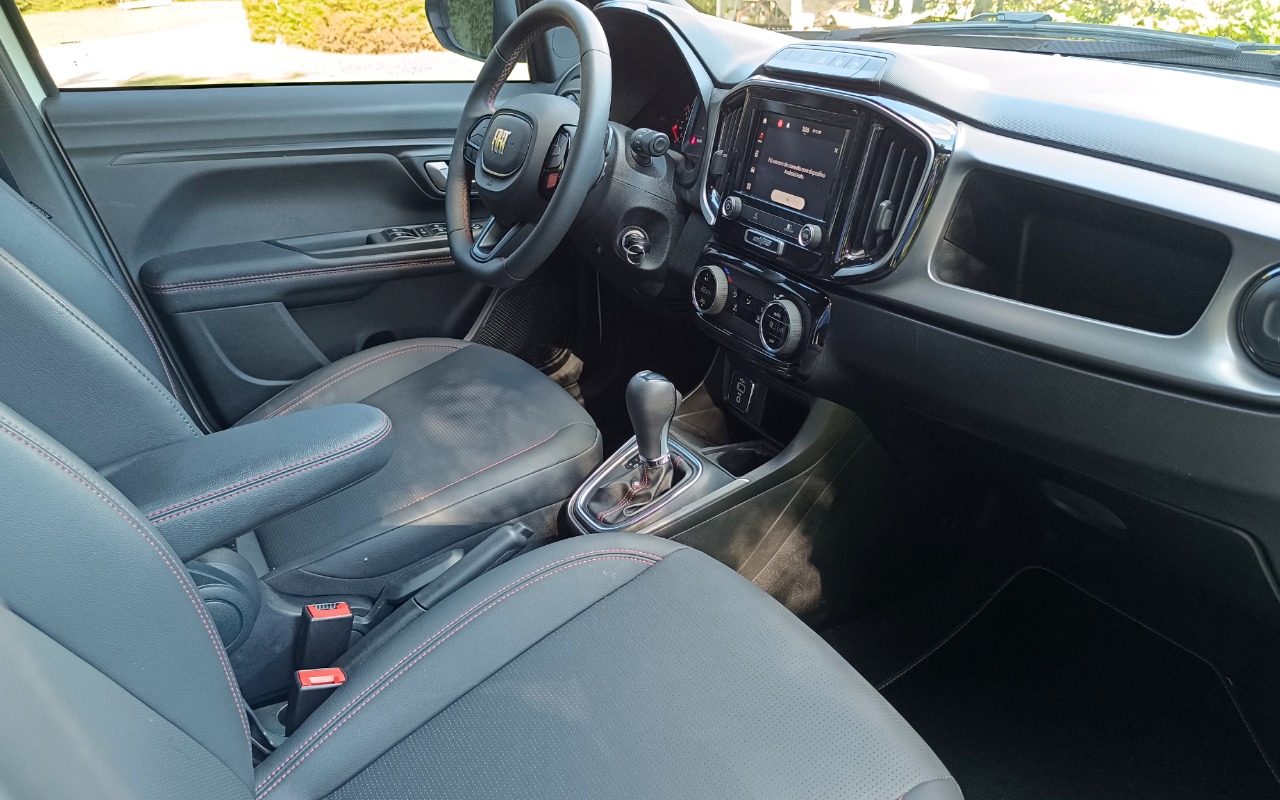 imagem-https://www.socarrao.com.br/sc-vehicle-images-prod/3431989/1787664145998-SU1HXzIwMjYwNTA2XzE1MTcyMi5qcGc.jpg