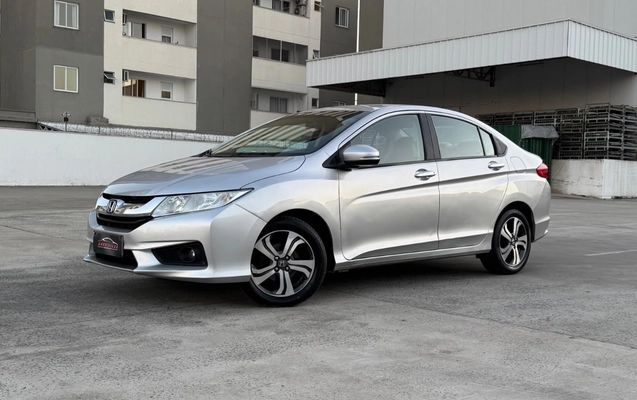 imagem-https://www.socarrao.com.br/sc-vehicle-images-prod/3432067/1787663479261-V2hhdHNBcHAgSW1hZ2UgMjAyNi0wOC0yNCBhdCAxMC4zOS41My5qcGVn.jpeg