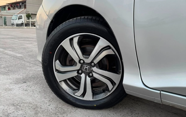imagem-https://www.socarrao.com.br/sc-vehicle-images-prod/3432067/1787663480886-V2hhdHNBcHAgSW1hZ2UgMjAyNi0wOC0yNCBhdCAxMC40MC4wMS5qcGVn.jpeg