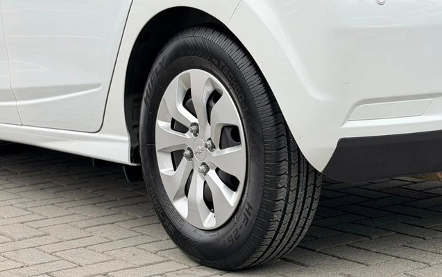 imagem-https://www.socarrao.com.br/sc-vehicle-images-prod/3432179/1787664013161-003_f0214dbbc3f73ee2e1967f87c5b42ad0.jpeg