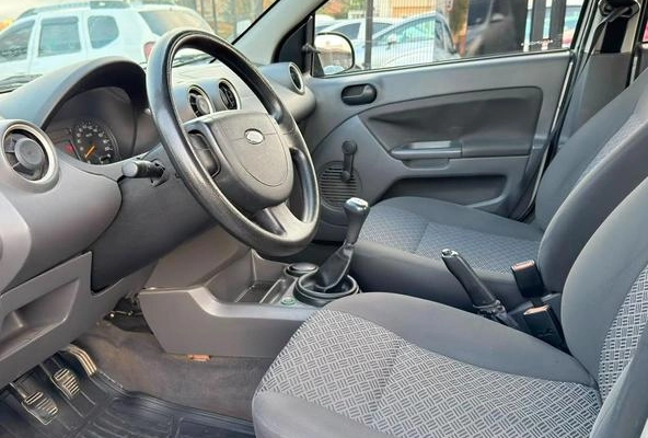 imagem-https://www.socarrao.com.br/sc-vehicle-images-prod/3432346/1789133219995-8377872_7_B_9d69f7d52b.jpeg