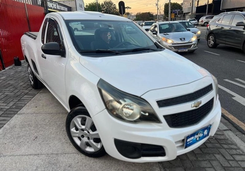 Chevrolet Montana 2017 Branco — foto 1 de 3