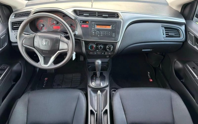 imagem-https://www.socarrao.com.br/sc-vehicle-images-prod/3432418/1787664620137-8405266_2_B_34766dfa79.jpeg
