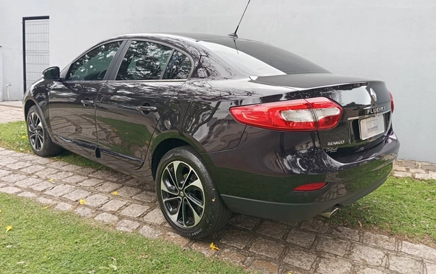 imagem-https://www.socarrao.com.br/sc-vehicle-images-prod/3432423/1787664869357-vehicle_image_1787664782_7d44cd6359824ef01e294a627c7312ab.jpeg