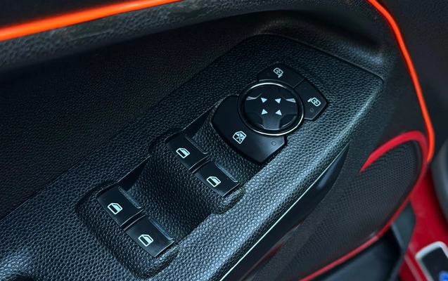 imagem-https://www.socarrao.com.br/sc-vehicle-images-prod/3432424/1787664683296-003_b3ac060e24a3eebc19dce84362c85969.jpeg