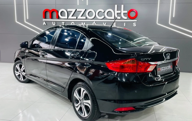 imagem-https://www.socarrao.com.br/sc-vehicle-images-prod/3432442/1787664770535-003_b256015298aab04971b4fef27937903c.jpeg