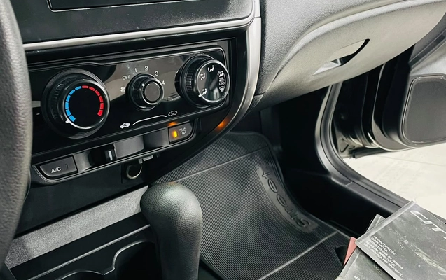 imagem-https://www.socarrao.com.br/sc-vehicle-images-prod/3432442/1787664770543-003_302f562619ae8bed8b24739572bb1271.jpeg