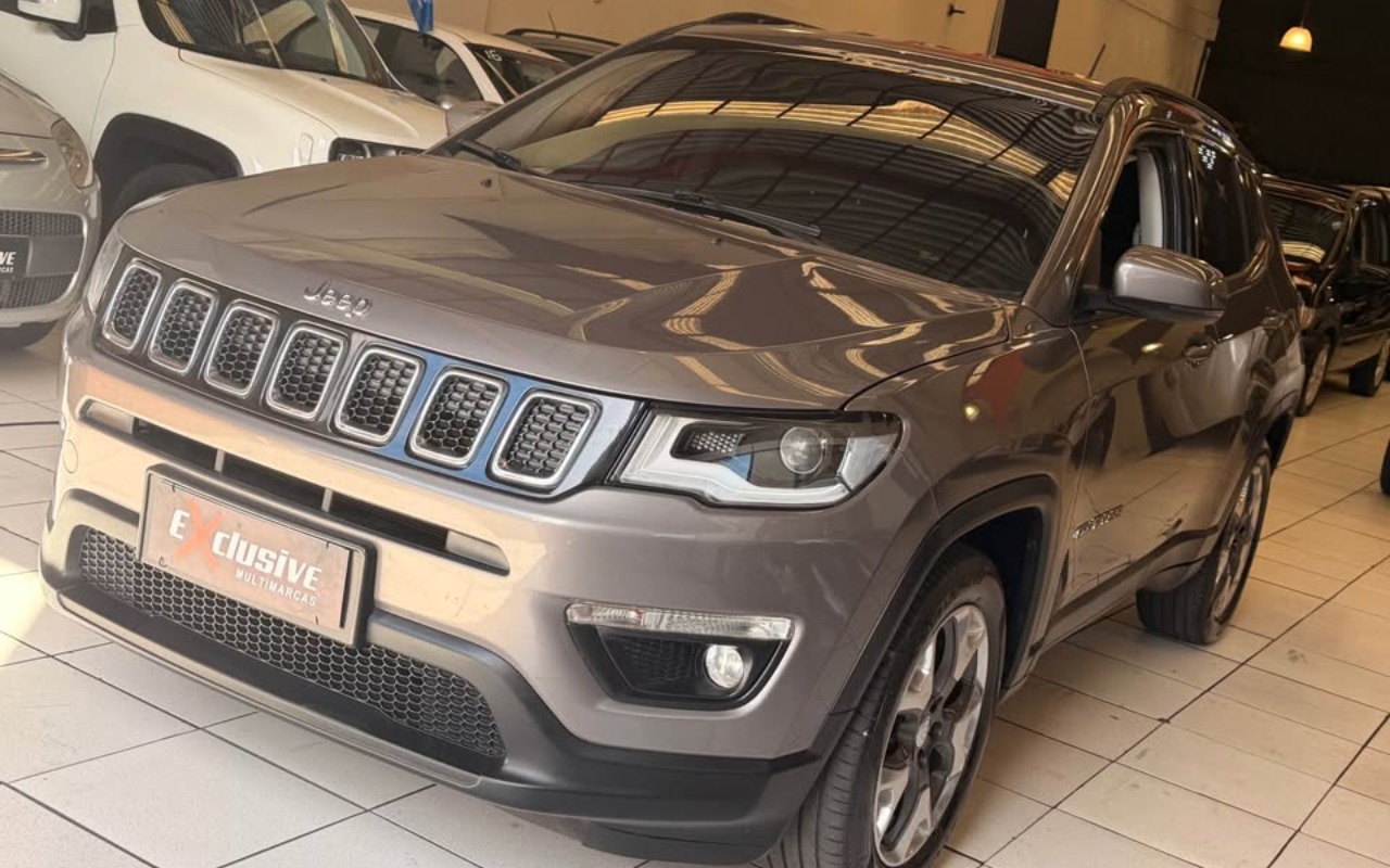 imagem-https://www.socarrao.com.br/sc-vehicle-images-prod/3432447/1787664826901-Q09NUEFTUyAyMDE5NC5qcGc.jpg